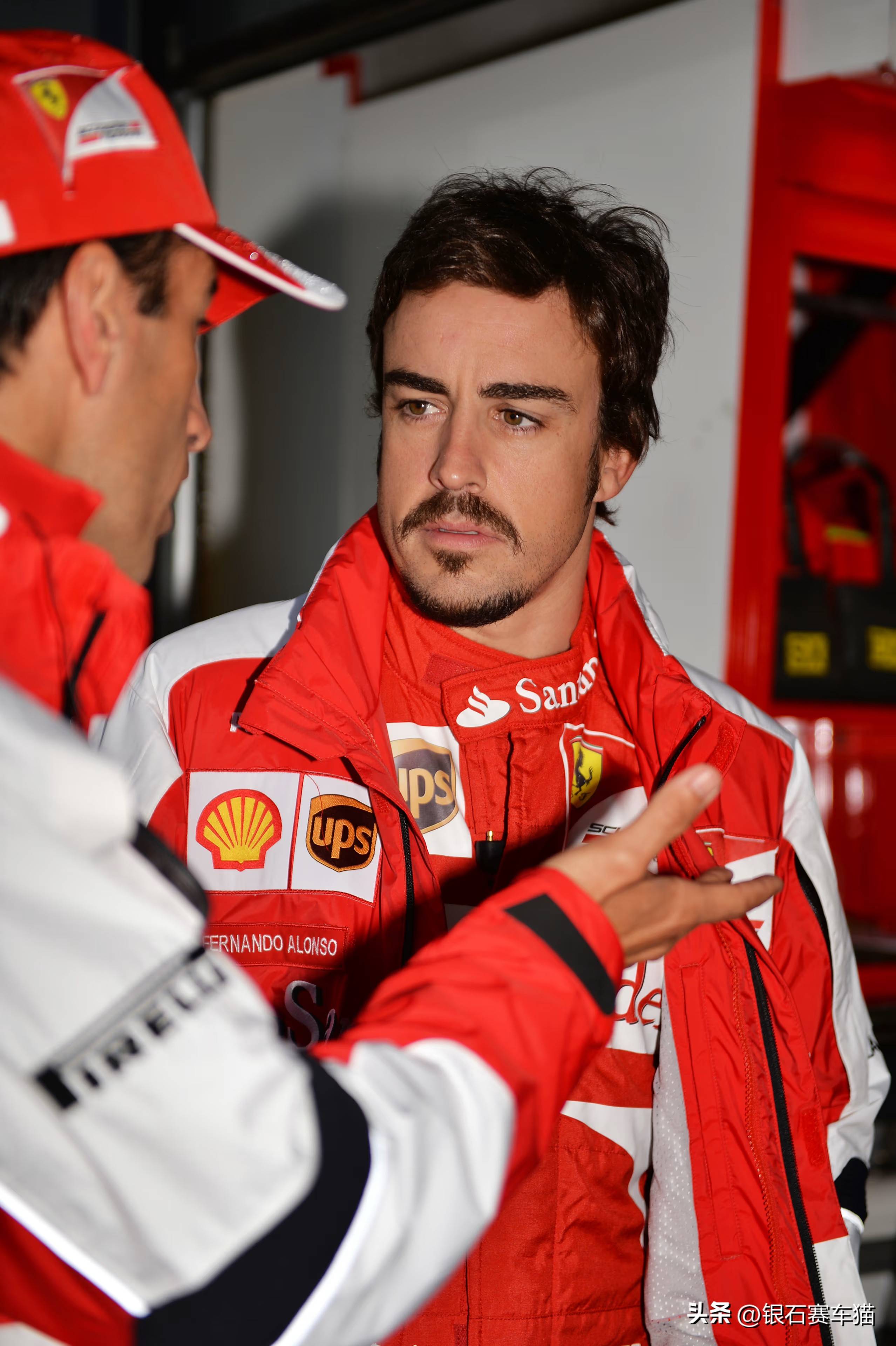 雷诺车队碾压阿斯顿马丁，阿隆索惊艳四座